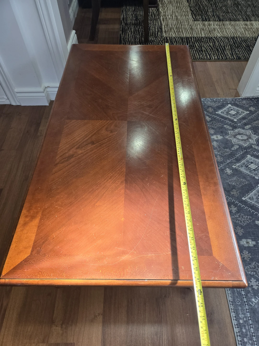 Elegant Wooden Coffee Table - photo 3