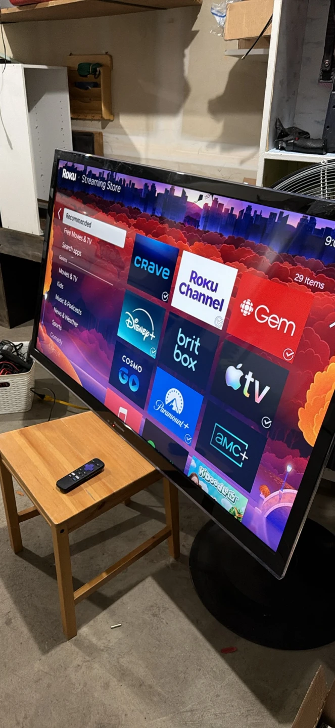 Panasonic Smart TV 55 inches with Roku