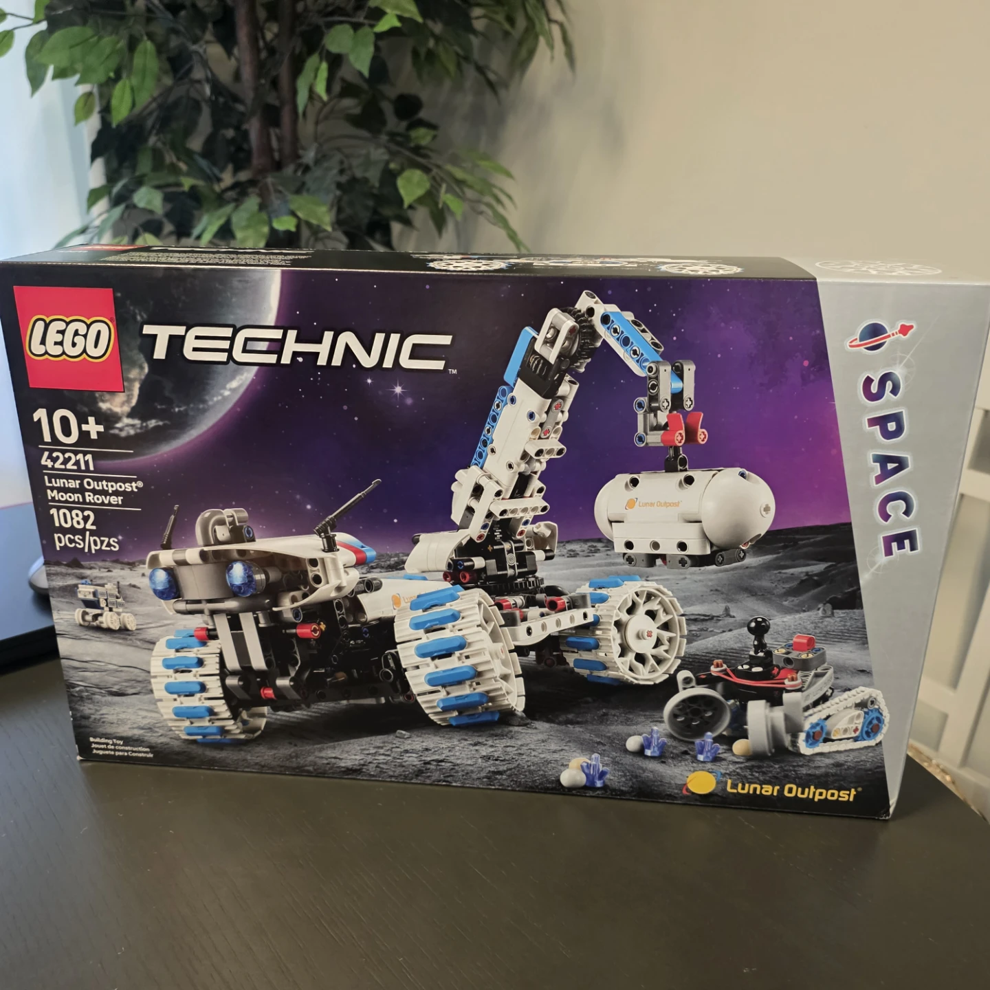 LEGO Technic Lunar Outpost Moon Rover 42211