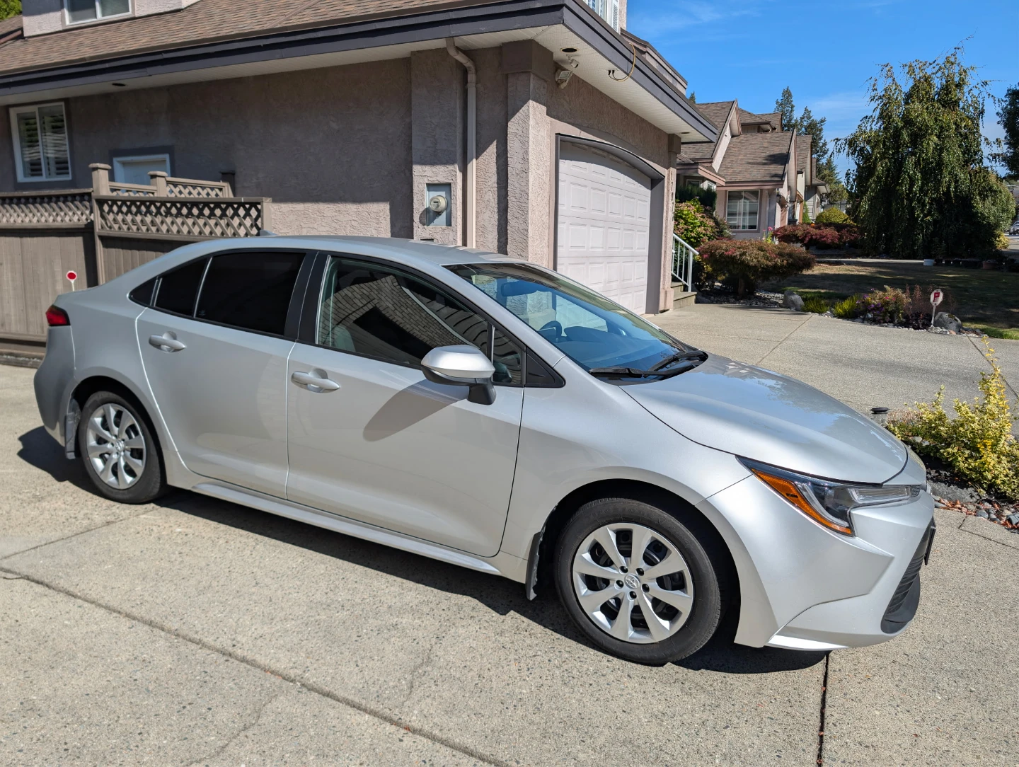 2023 Toyota Corolla LE Sedan – Low KM - 37,342