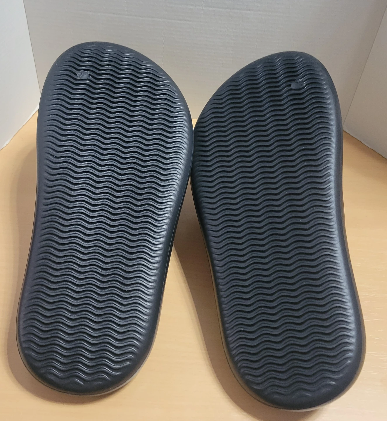 Yezzy slides size 5 - photo 4