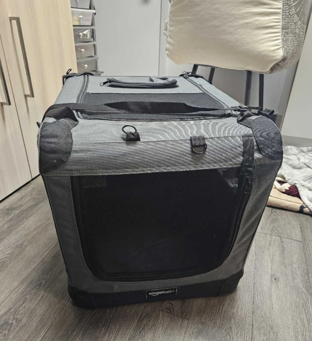 Amazon Basics Folding Soft Pet Crate