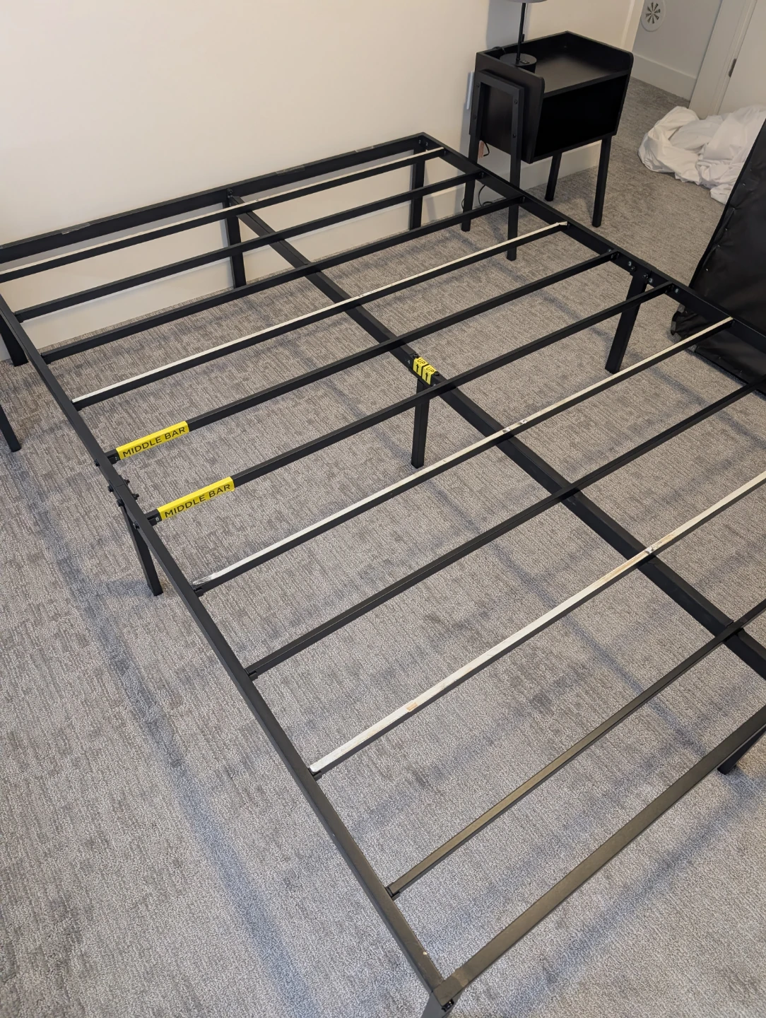 Queen Metal Bedframe - photo 2