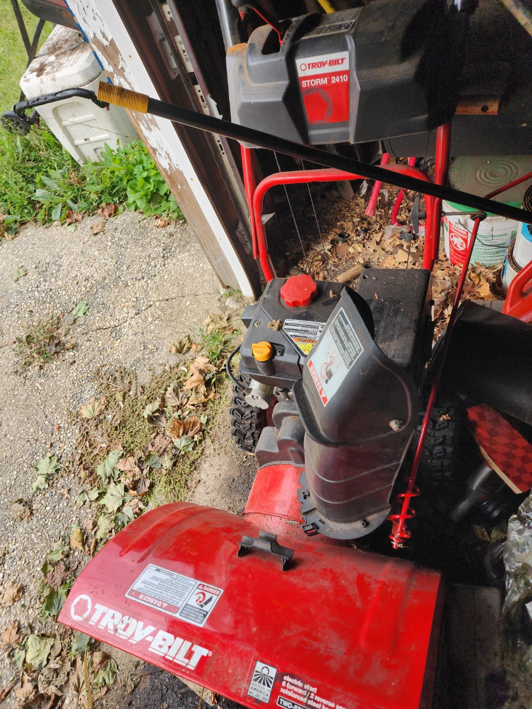 Troy-Bilt Storm 2410 Snow Blower - photo 4