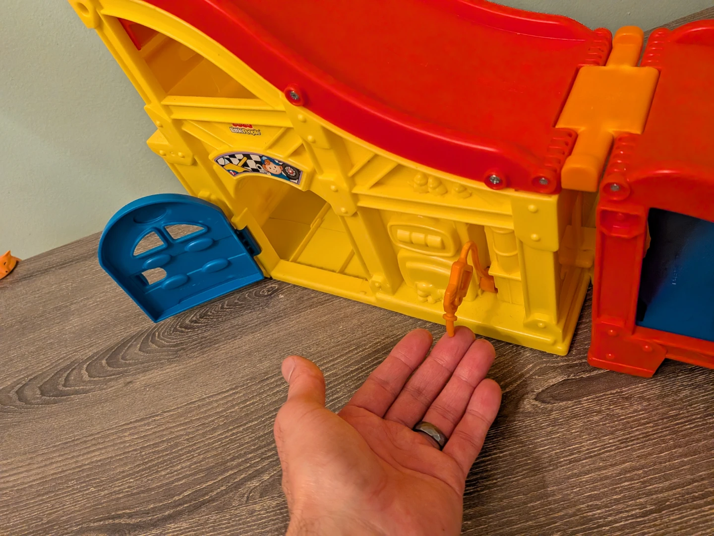 Fisher-Price Little People Racing Rampway - photo 3