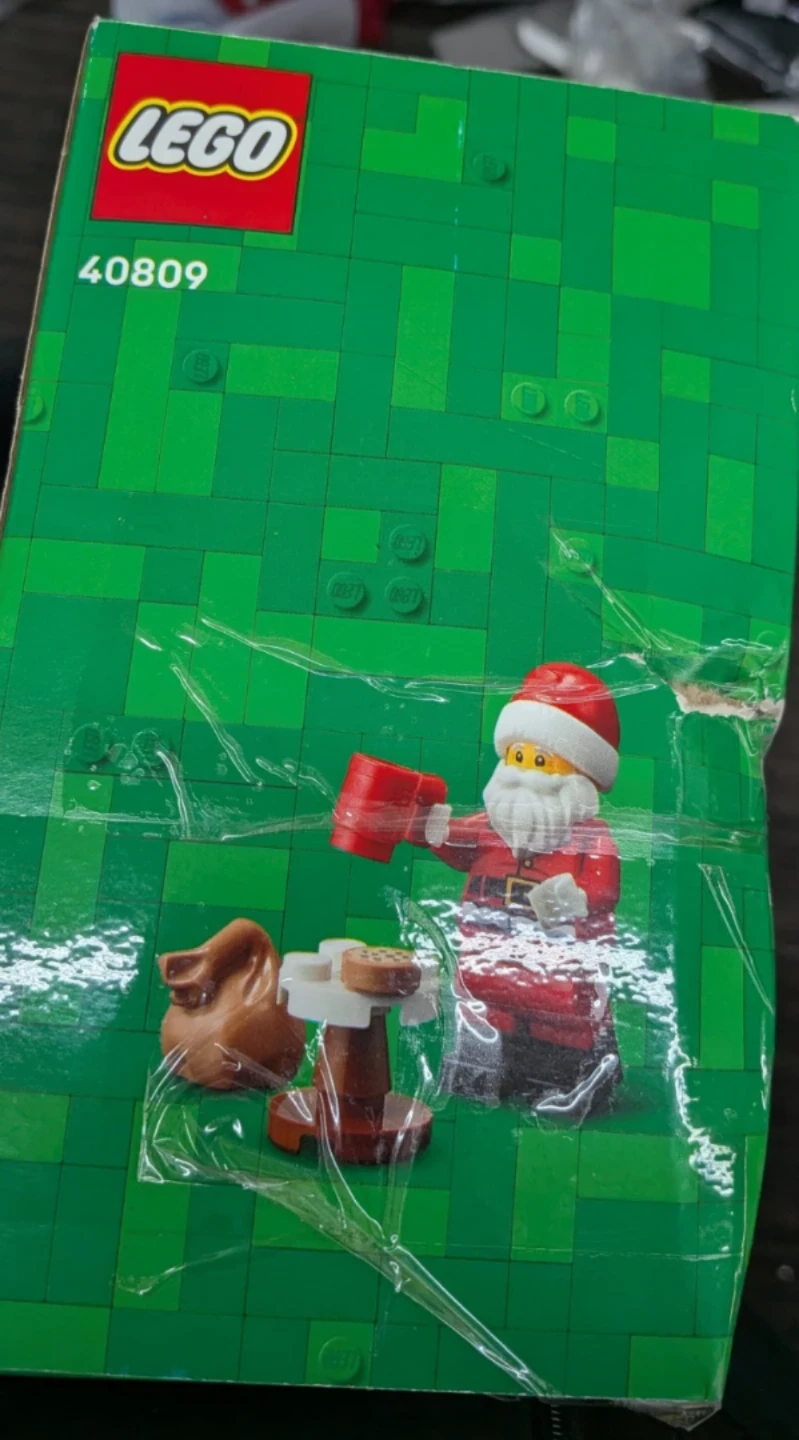 LEGO Festive Gingerbread House 40809 - photo 2