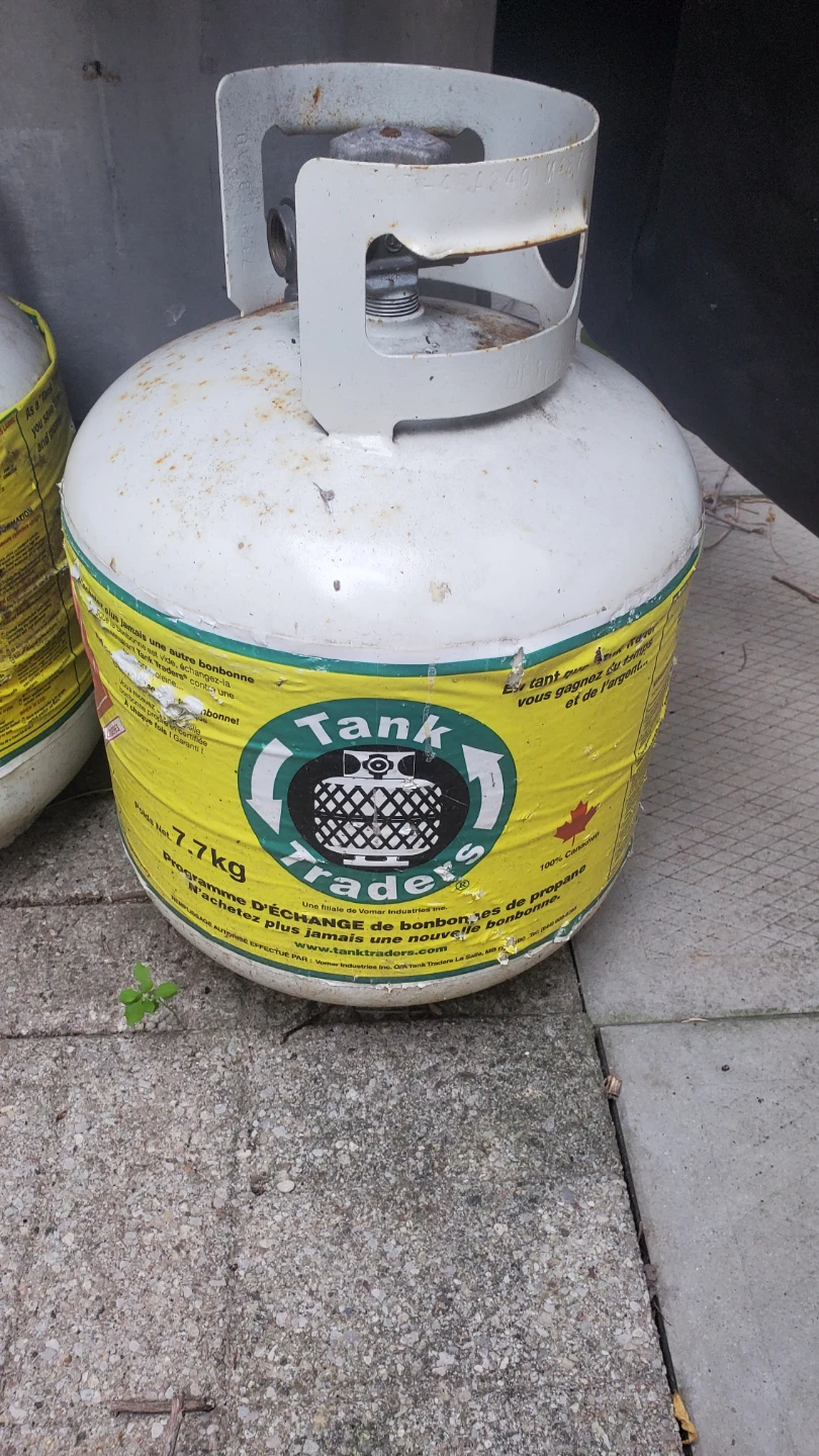 Traders Propane Tanks