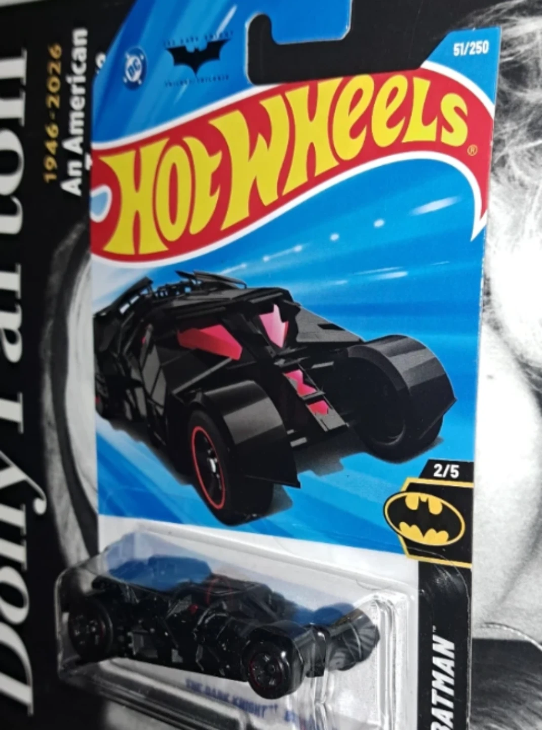 Hot Wheels The Dark Knight Batmobile - photo 4