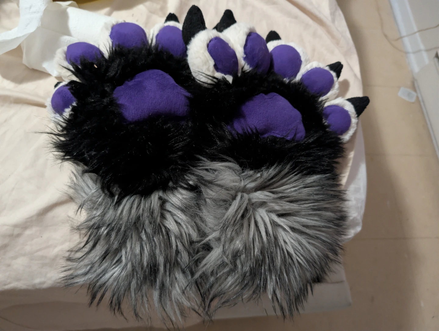 Fursuit Partial Set - Head and Matching Paws with Tail - photo 2