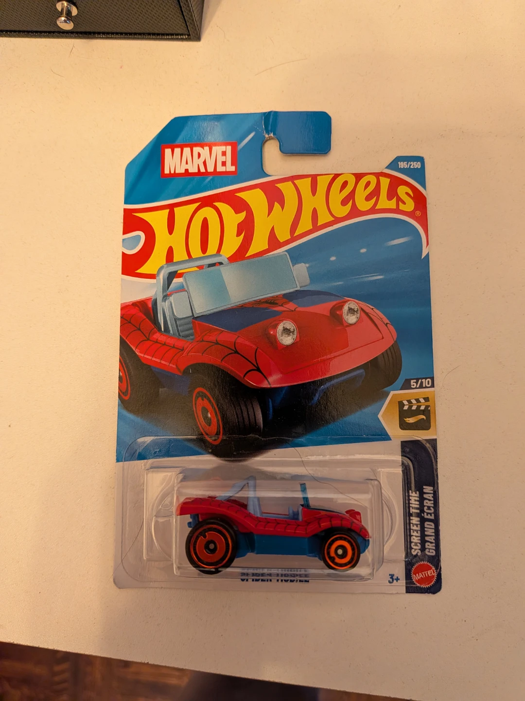 Hot Wheels Marvel Spider-Mobile - photo 3