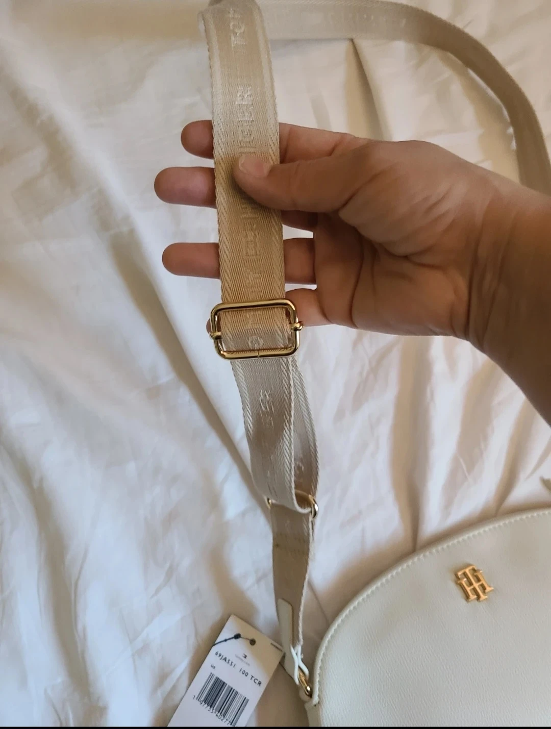 NWT Tommy Hilfiger Small White Crossbody Bag - photo 3