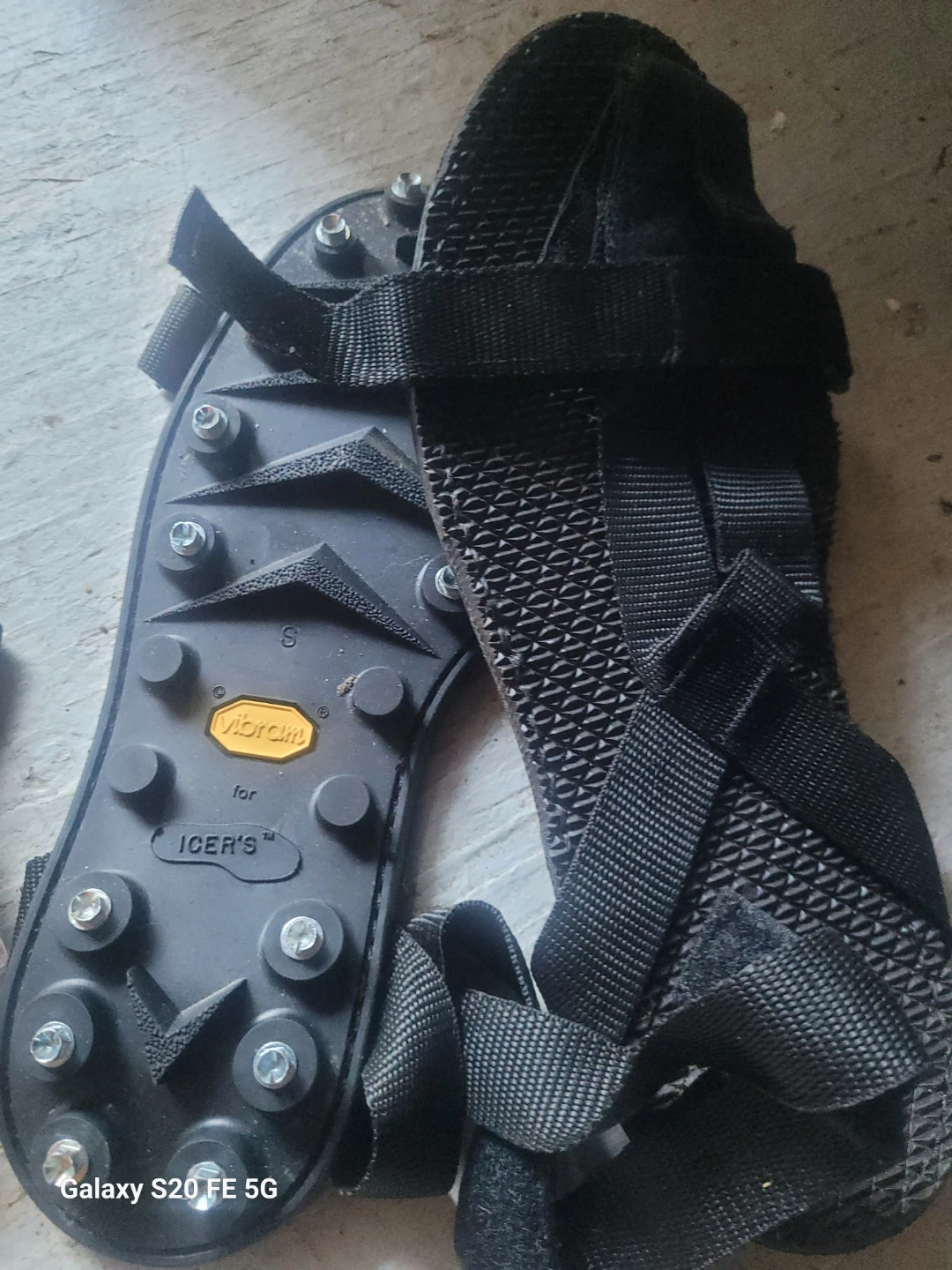 Icer's Vibram Ice Cleats Size Small - photo 2
