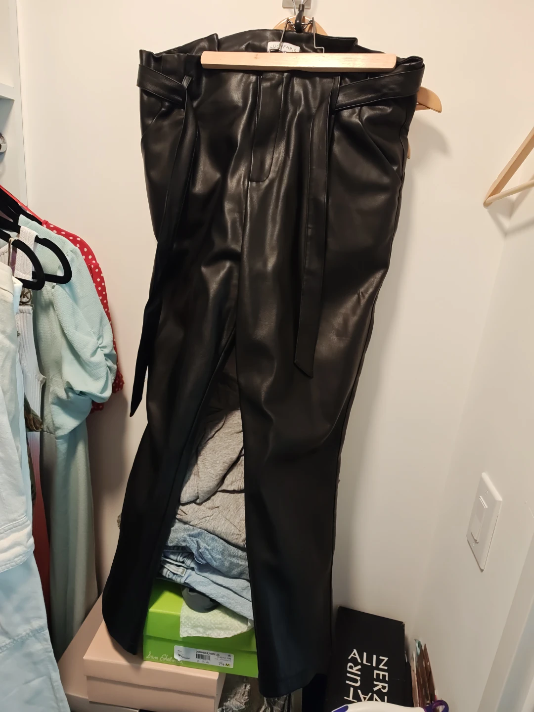 Lucy Paris Women's Black Trousers Size M - photo 2