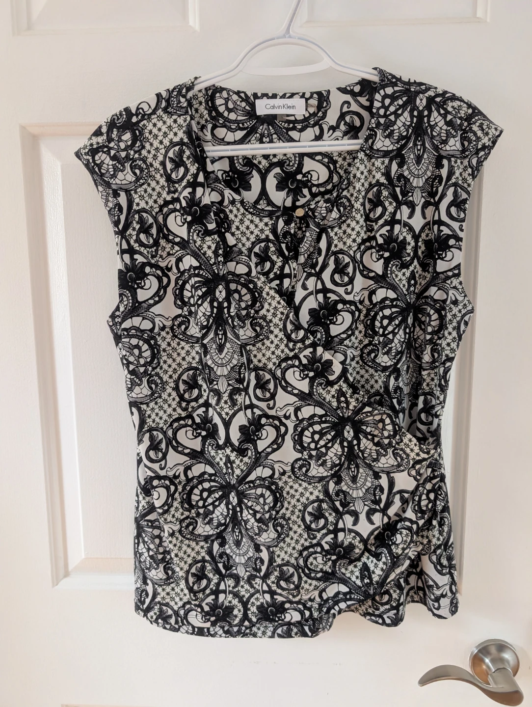 Calvin Klein Black and White Patterned Top Size L