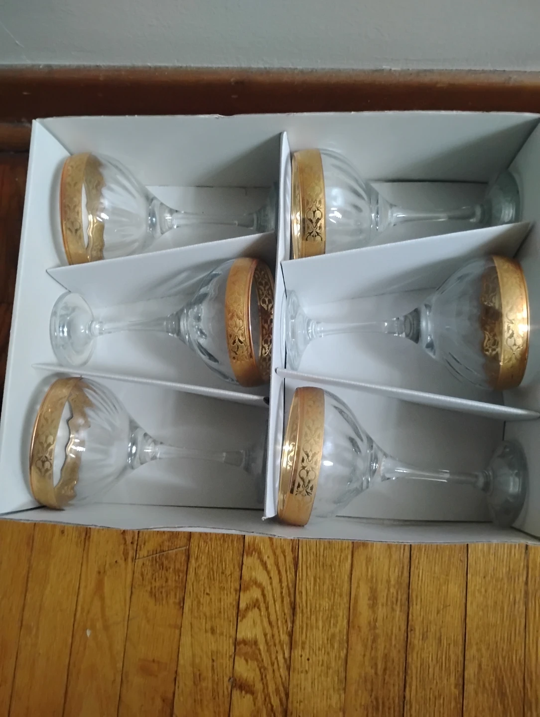 Set of 6 Gold-Rimmed Coupe Glasses