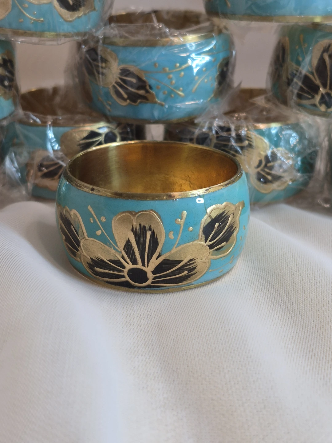 Set of 11 Cloisonne Enamel on Metal Napkin Ring Holders - photo 5