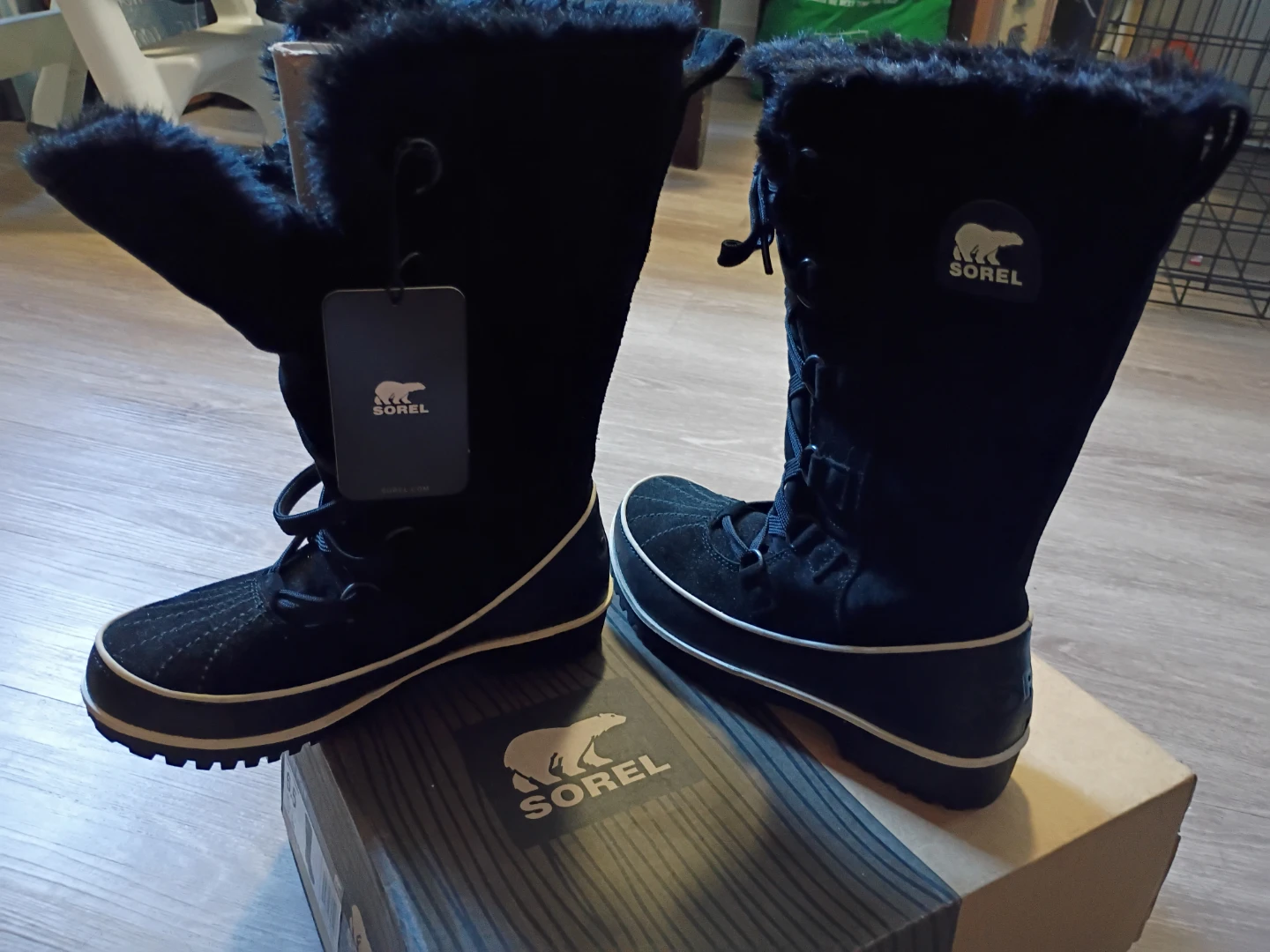 Sorel Tivoli High II Boots - Black - Size 6.5 - photo 4