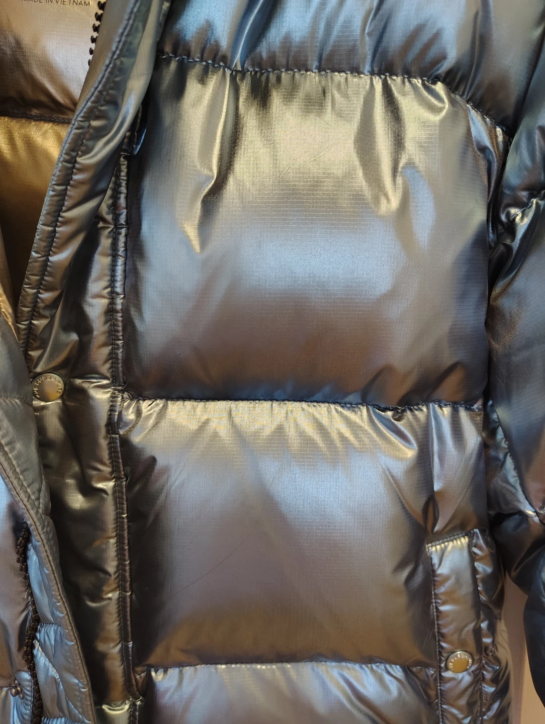 Aritzia The Super Puff Shorty - Hi-Gloss - Size Medium - photo 2