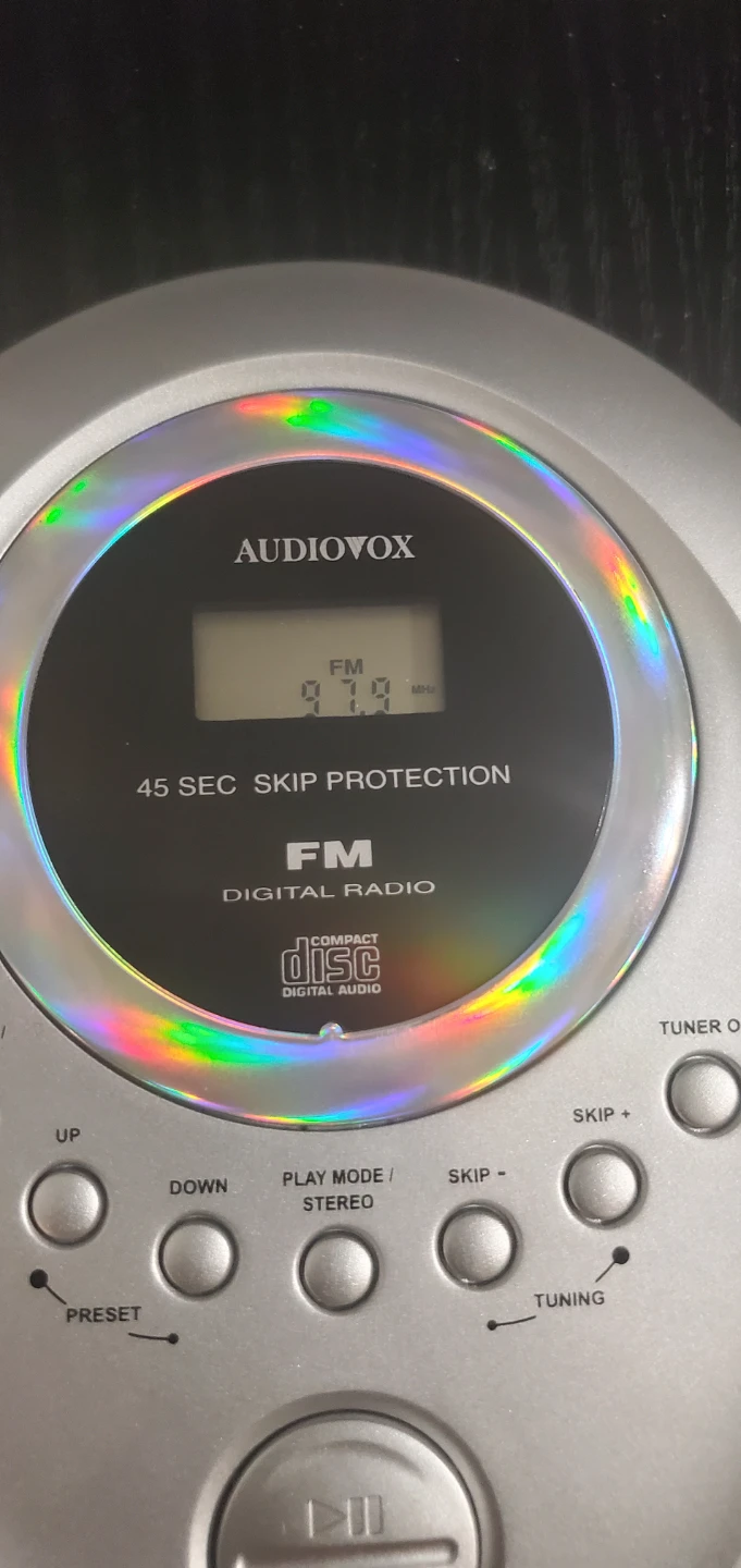 Audiovox DM8210-45 Portable CD Player - photo 2