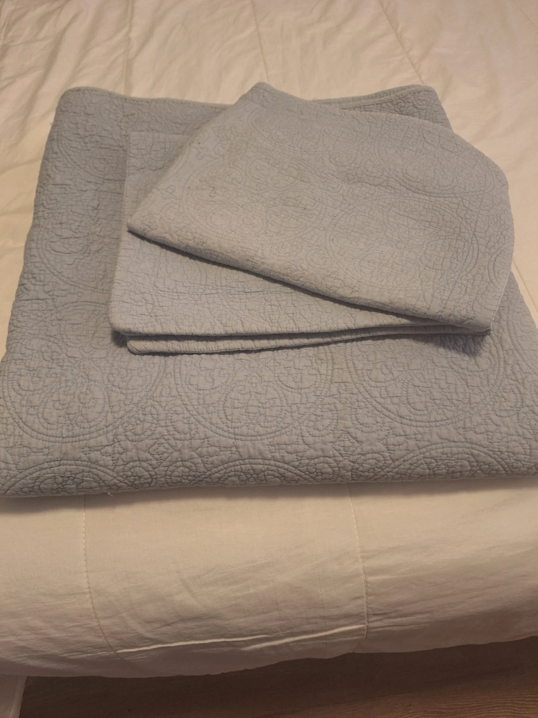 Eleonore Home Fashions Quilted Bedspread Set