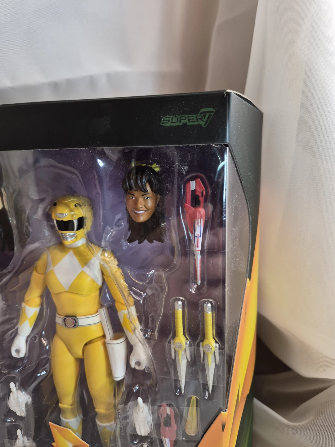 Ultimates! Mighty Morphin Power Rangers Yellow Ranger 2022 - photo 2
