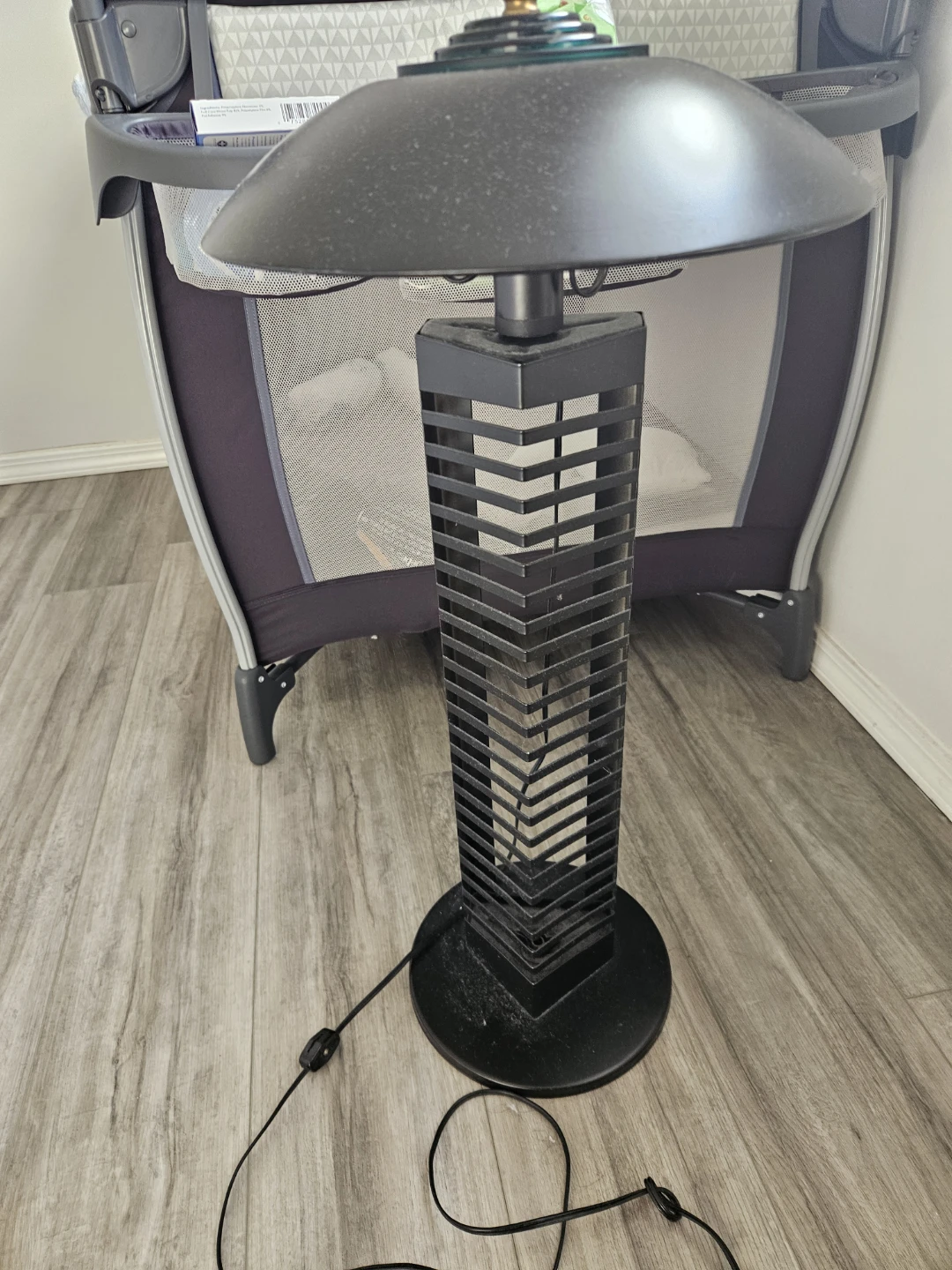 Black Modern Tower Table Lamp - photo 2