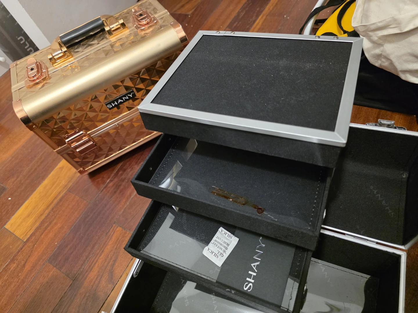 SHANY Makeup Train case with mirror set - photo 4