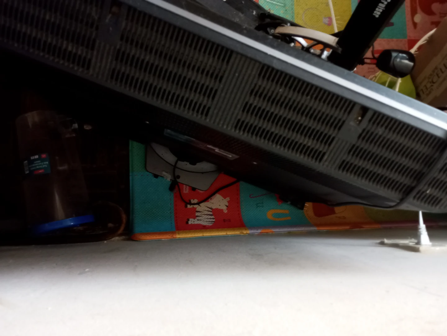Toshiba Flat Screen Television - photo 2