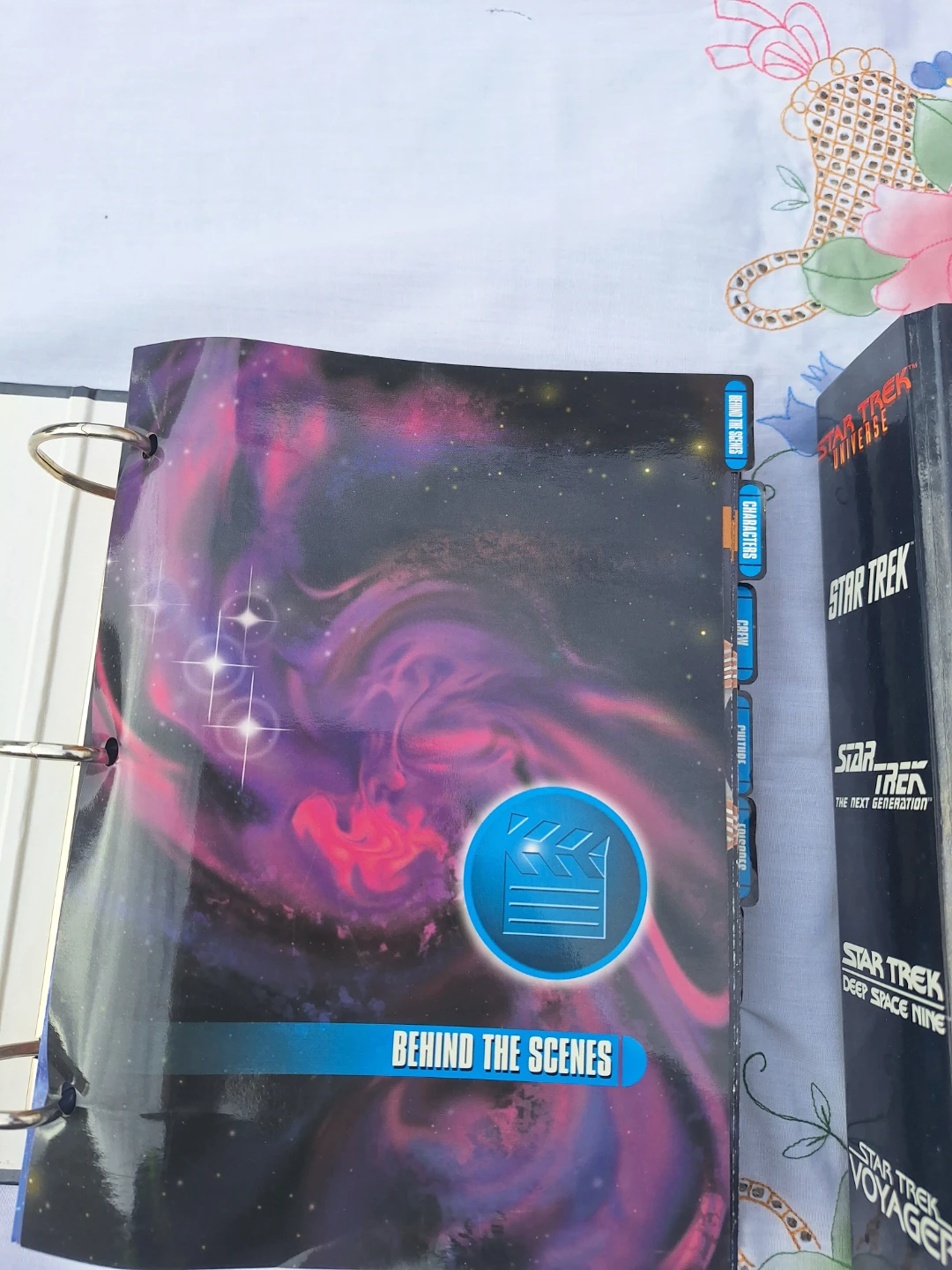 Star Trek Universe Cards 4 Binders 1997 - photo 2