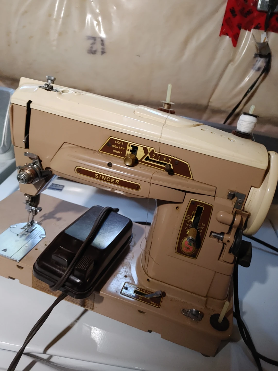 Vintage Singer 403A Sewing Machine