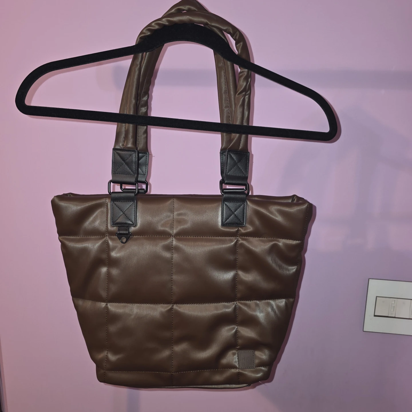 HKWP Puffer Chocolate Brown Bag