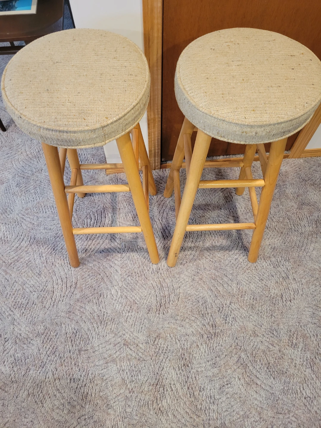 Set of 2 Wooden Bar Stools