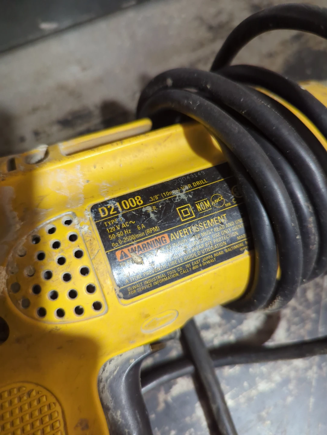 DeWalt D21008 3/8-inch Corded Drill - photo 2