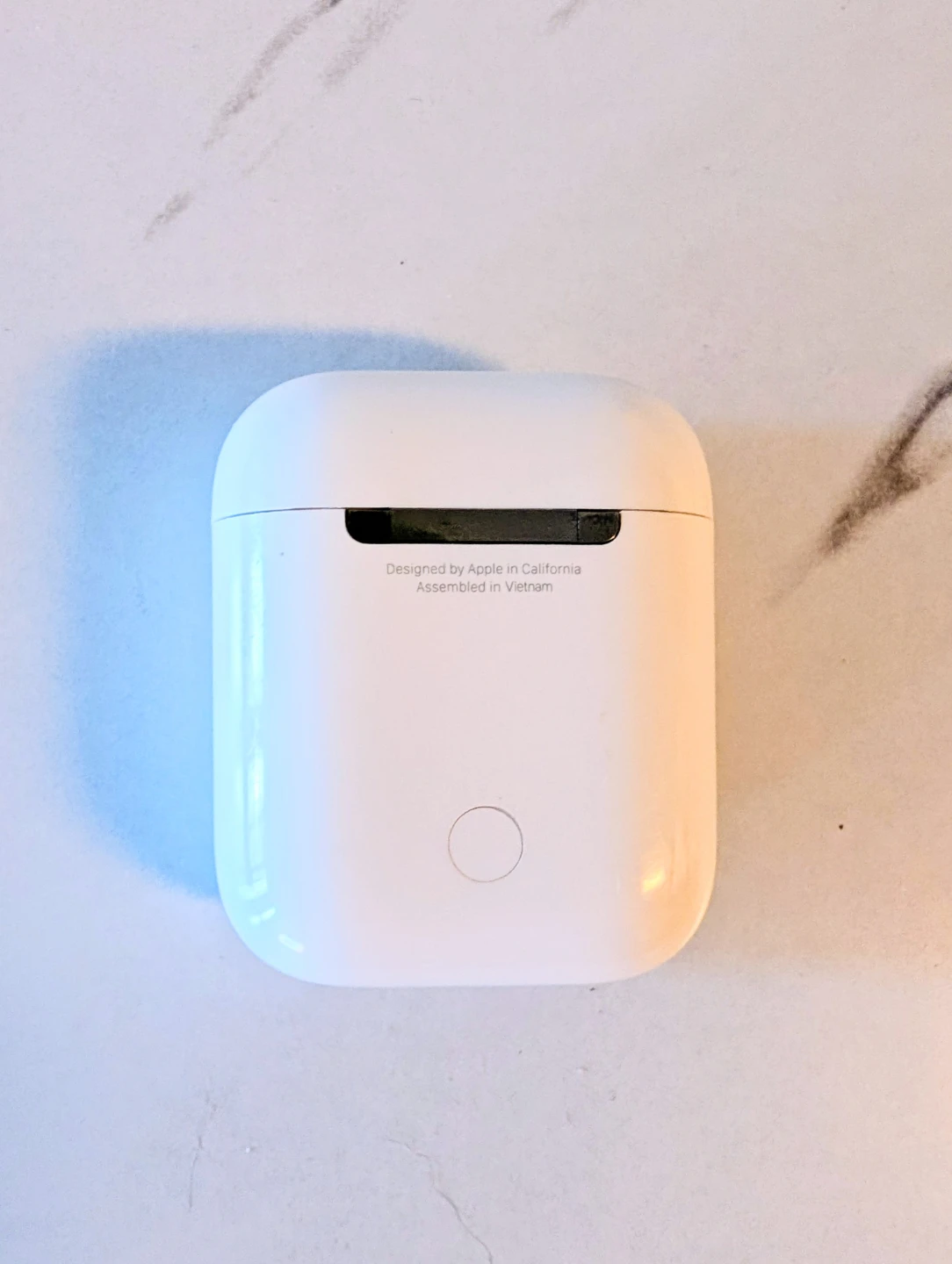 Apple Airpods 2nd Gen - photo 2