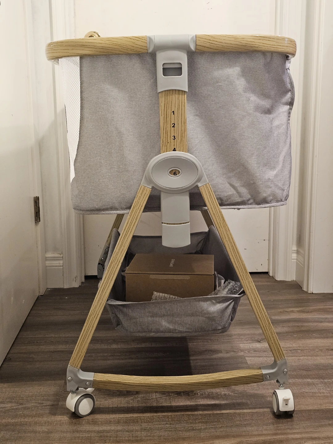 Baby Bedside Bassinet - photo 3