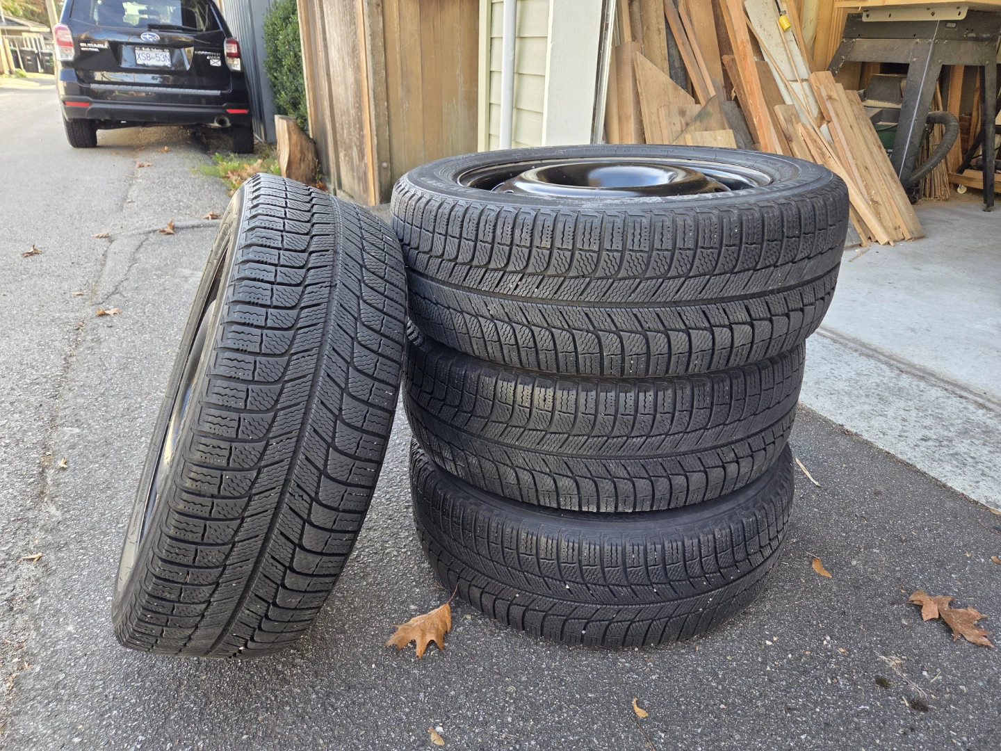 Set of 4 Michelin X-Ice Tires on Steel Rims - photo 2