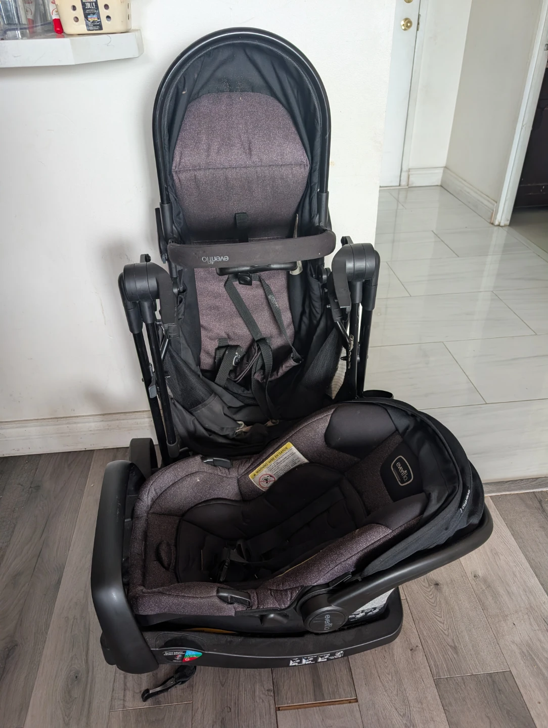 Evenflo Pivot Modular Travel System