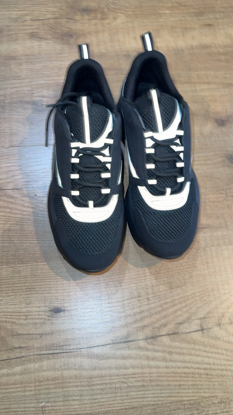 Black Sneakers