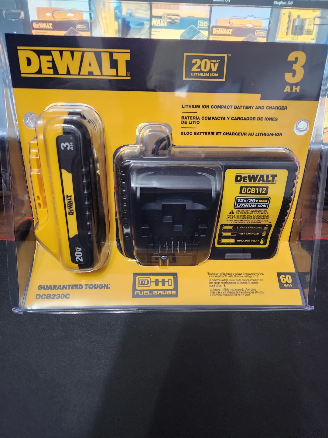 DeWalt 20V Max 3Ah Battery and Charger Starter Kit