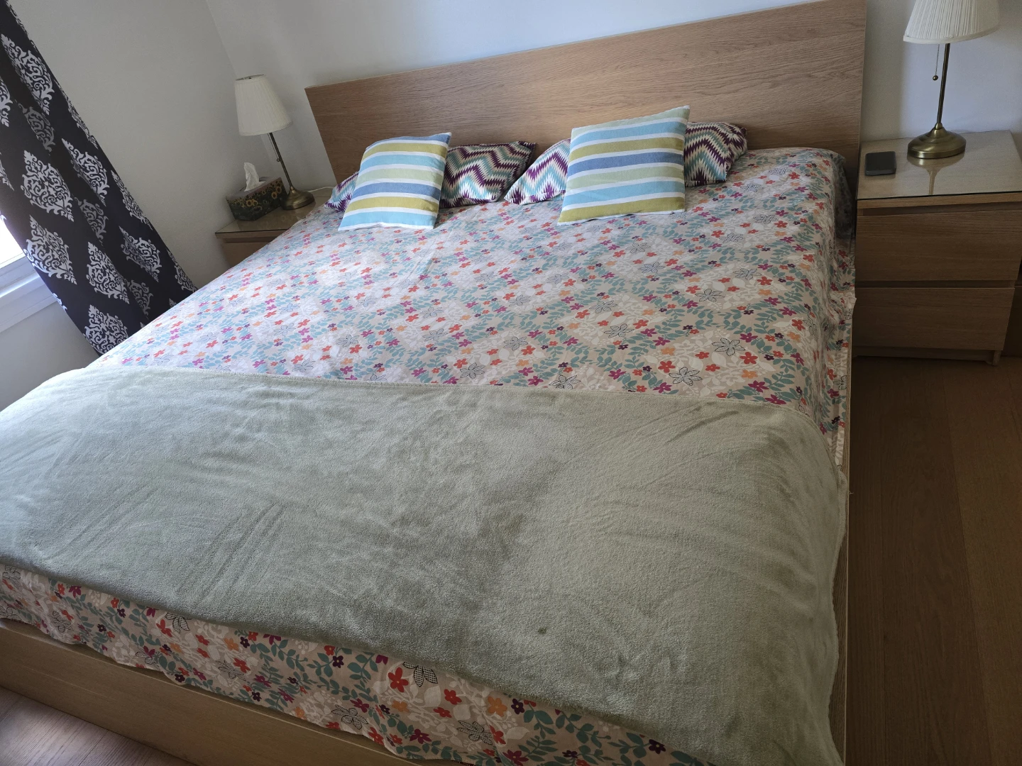 King size IKEA bed set with two nightstand