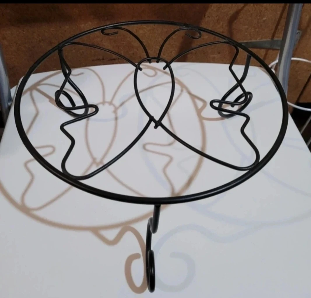Metal flower buckets and holder - photo 2