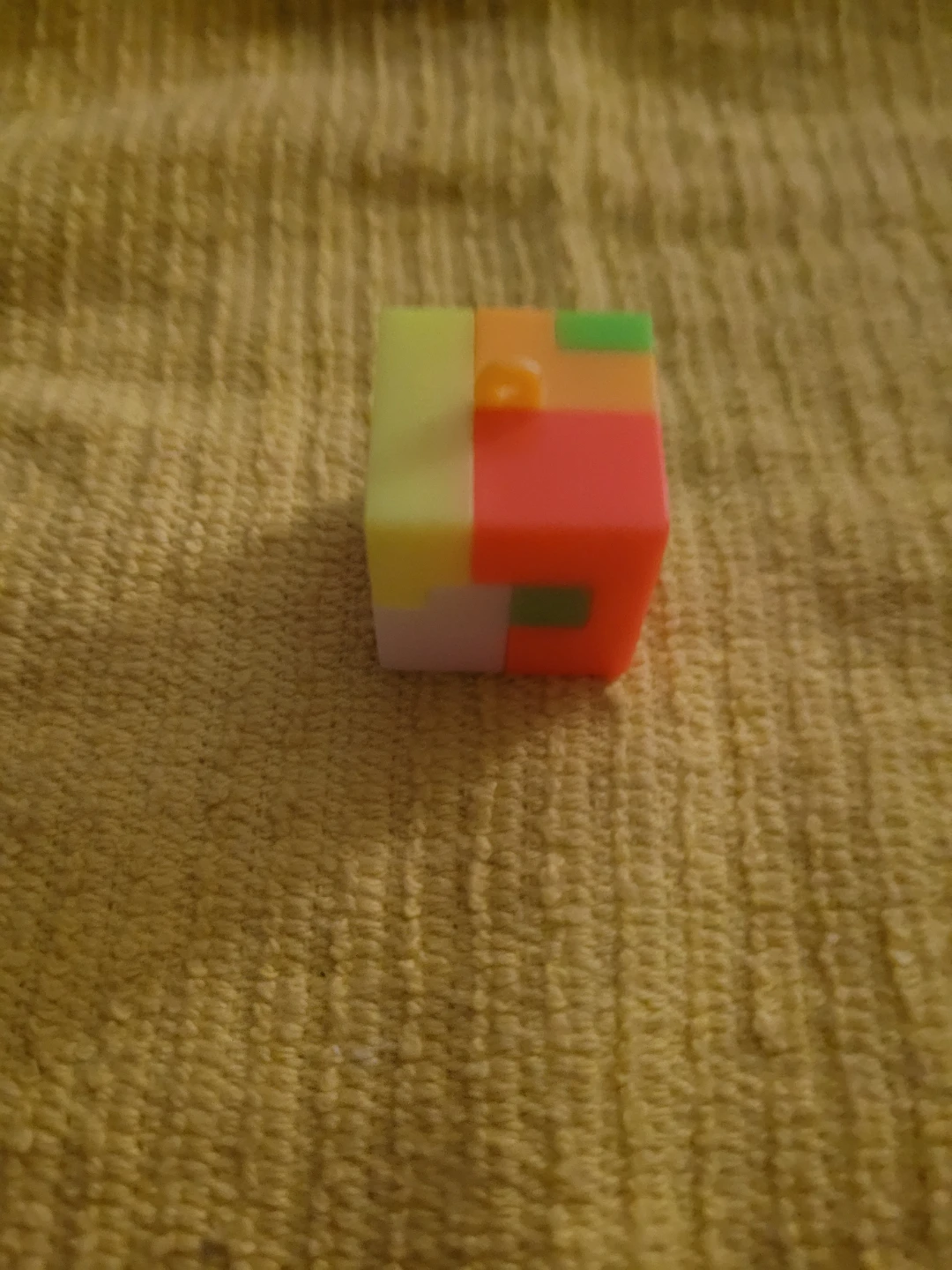 6-piece plastic interlocking cube puzzle