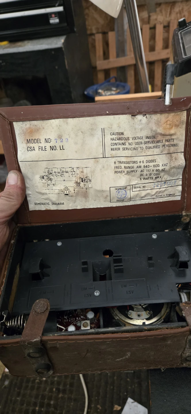 Vintage Marlin Model 723 Solid State Radio - photo 3