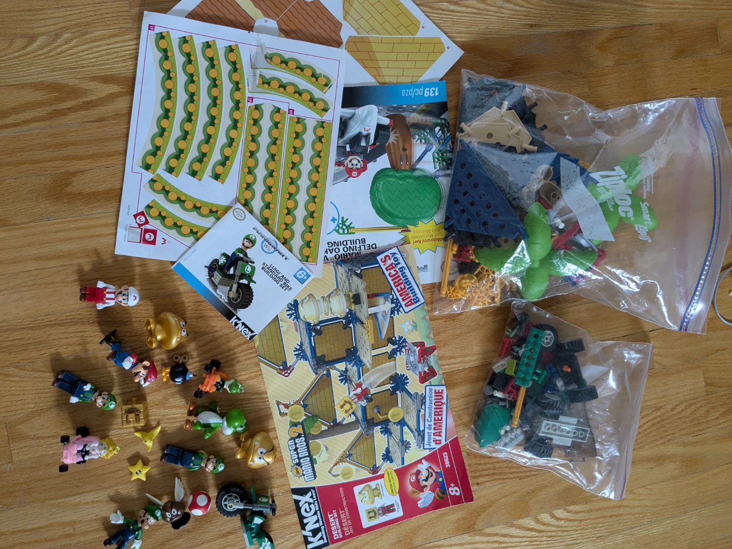 K'NEX Mario Kart Wii Building Set Bundle and Figures - photo 3