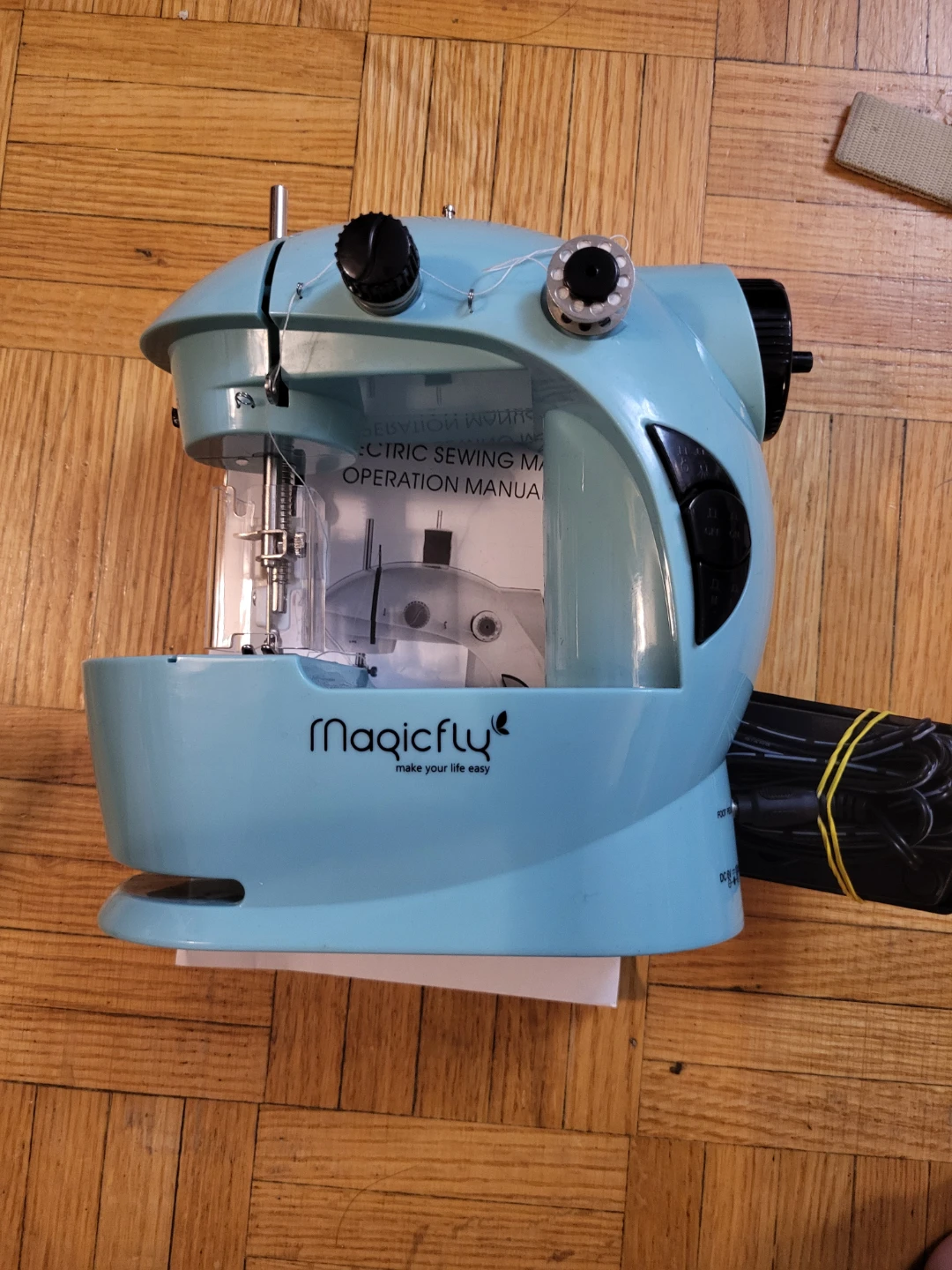 Magicfly Mini Electric Sewing Machine MF6033 - photo 2