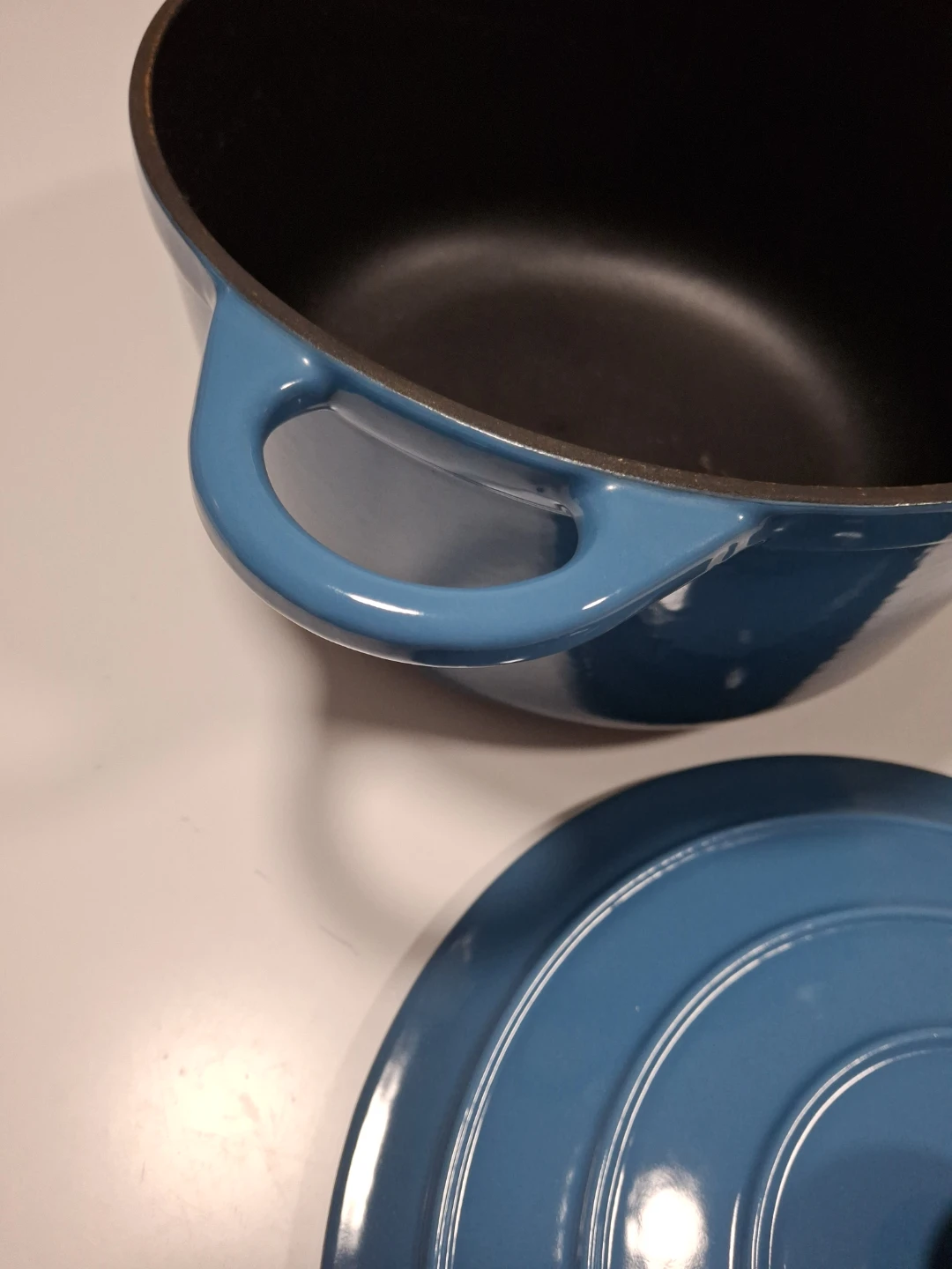 Kuhn Rikon Swiss Design Enamelled Cast Iron Pot - photo 3