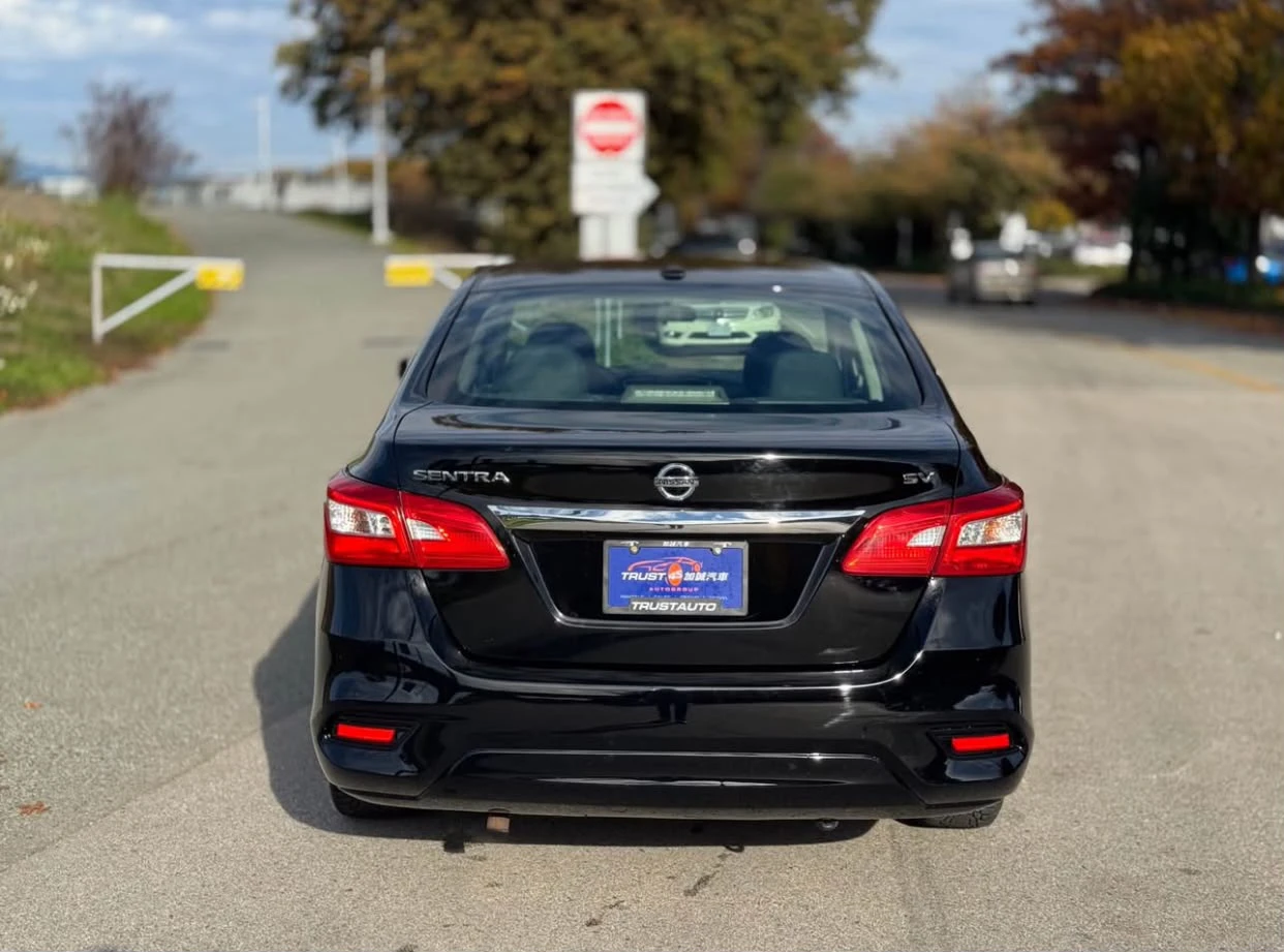 2019 Nissan Sentra SV - photo 5