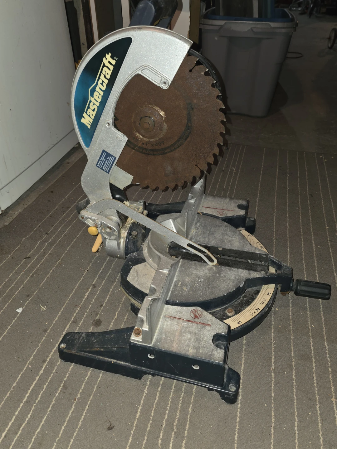 Mastercraft 12 inch Compound Mitre Saw - photo 4
