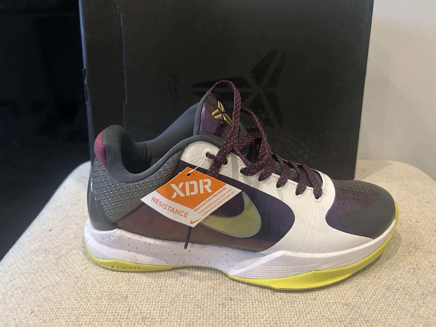 Nike Kobe 5 Protro Chaos - photo 2
