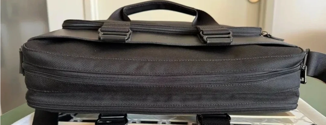 Longchamp Briefcase nylon and leather excellent condition - photo 4